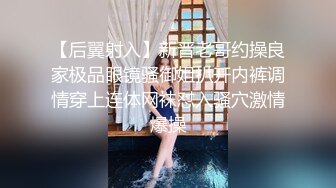 迷倒万千少男的万人迷熟女，极品难一遇，仿佛上海滩的交际花，人美极了配上一手老歌，魅力诱惑！