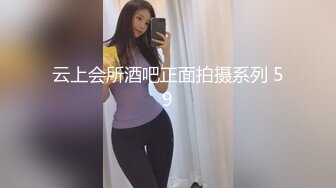 ❤️❤️ 肥臀爱好者，细腰蜜桃臀，大屁股姐姐被卡在桌子下，撩起裙子享受一下，大屌插入