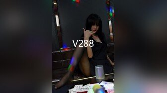   天津约啪直播偷拍一字马170苗条美眉大长腿劈开做爱