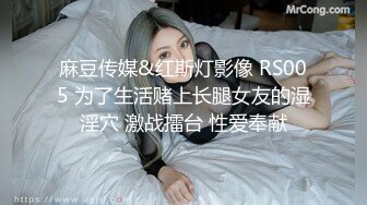 在楼上邻居家里操巨乳大屁股老姐，口活技术很好