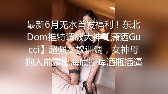 风骚小少妇露脸勾搭小哥激情啪啪，口交大鸡巴让小哥无套