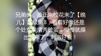 公园女厕全景偷拍多位极品美女嘘嘘_裹胸裙妹子整理衣服奶又白又大 (5)