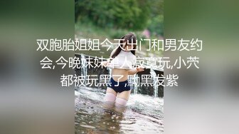 小情侣 在沙发爱爱 大奶女友很主动对着鸡吧往里顶 快枪手无套是爽 差点内射