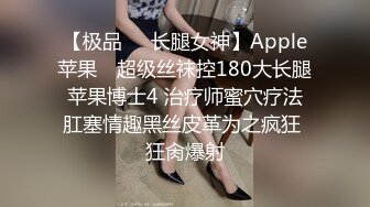 小可爱去公厕尿尿时被两个小混混强暴