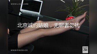 kcf9.com-反差婊小骚货〖小猫咪〗风骚客服妹工作性交两不误，边和客户打电话边被大鸡巴操